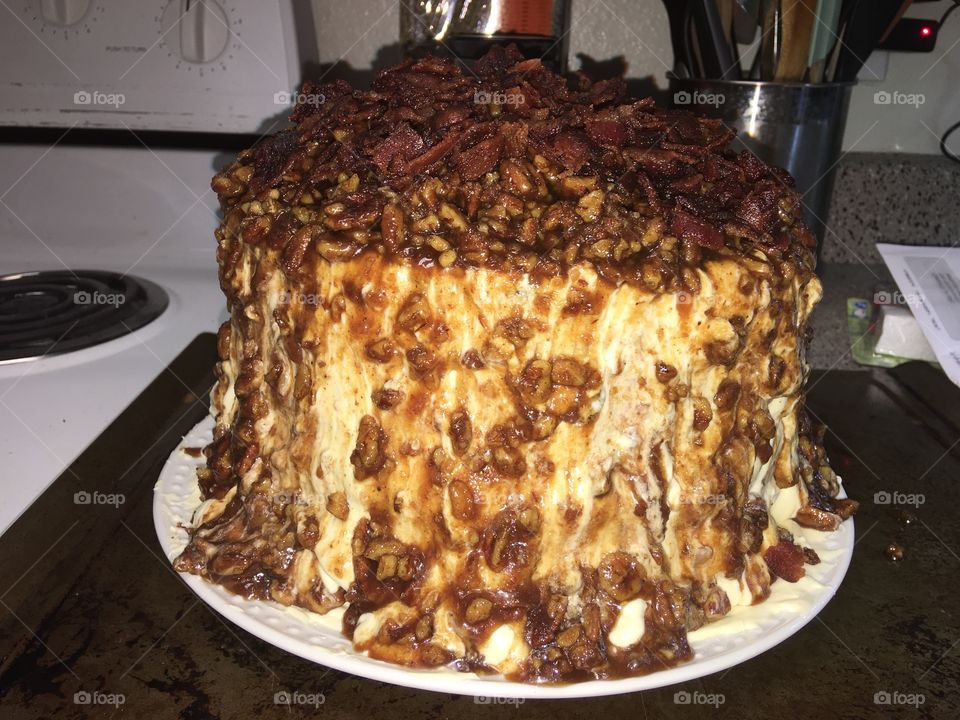 Bacon maple cake