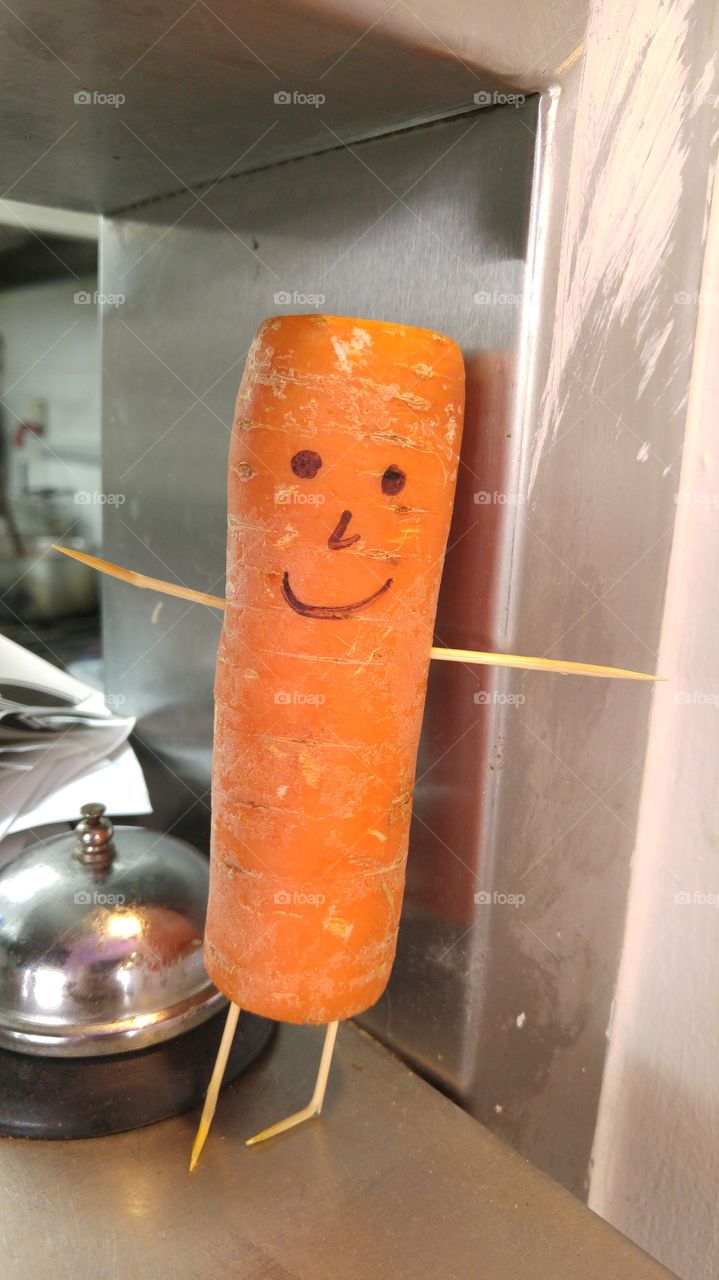 smilling carrot