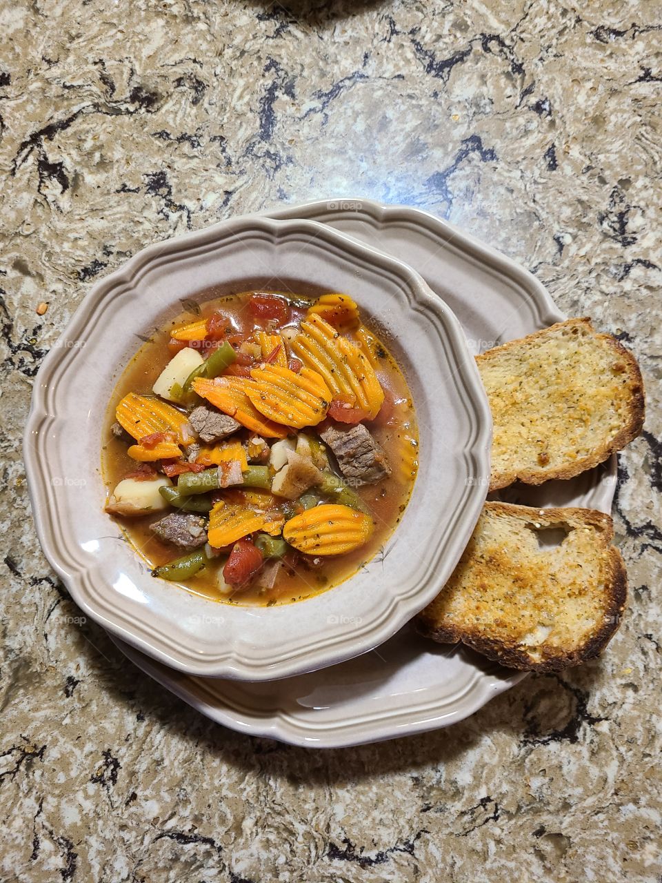 Stew and garlic bread