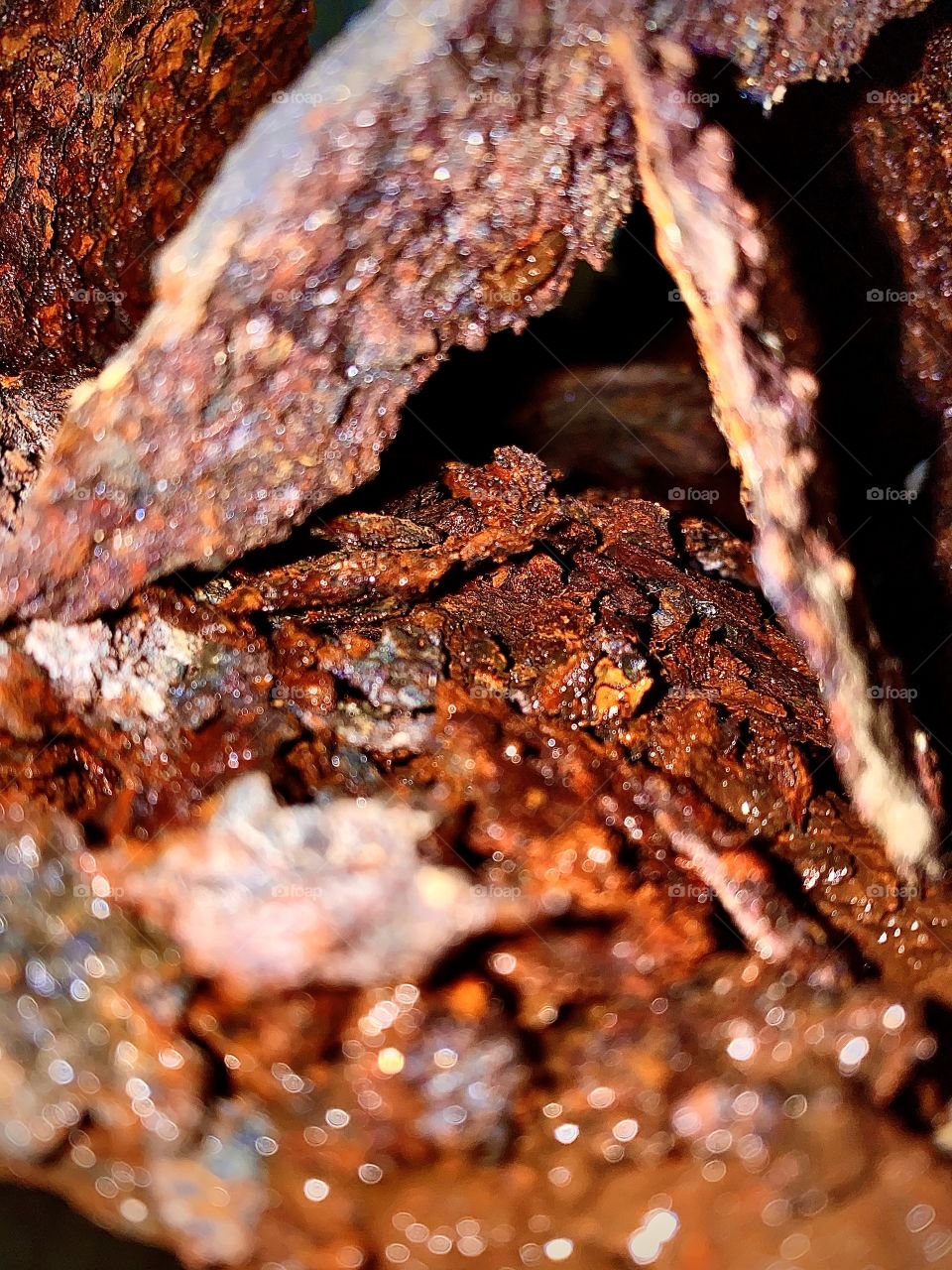 Rusty flakes metal pipe 