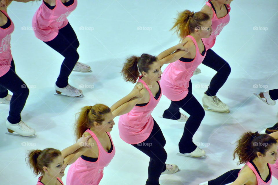 synchronized ice skating