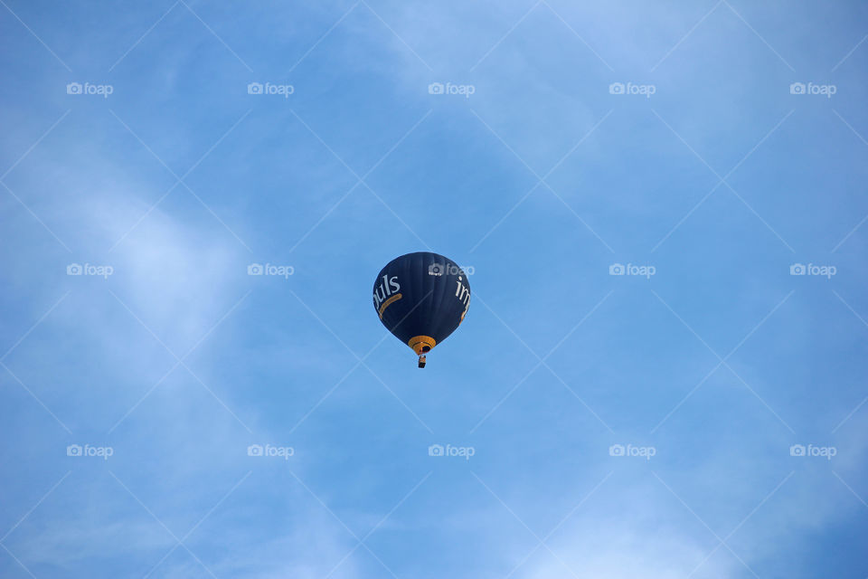 Hot air balloon in the blue sky