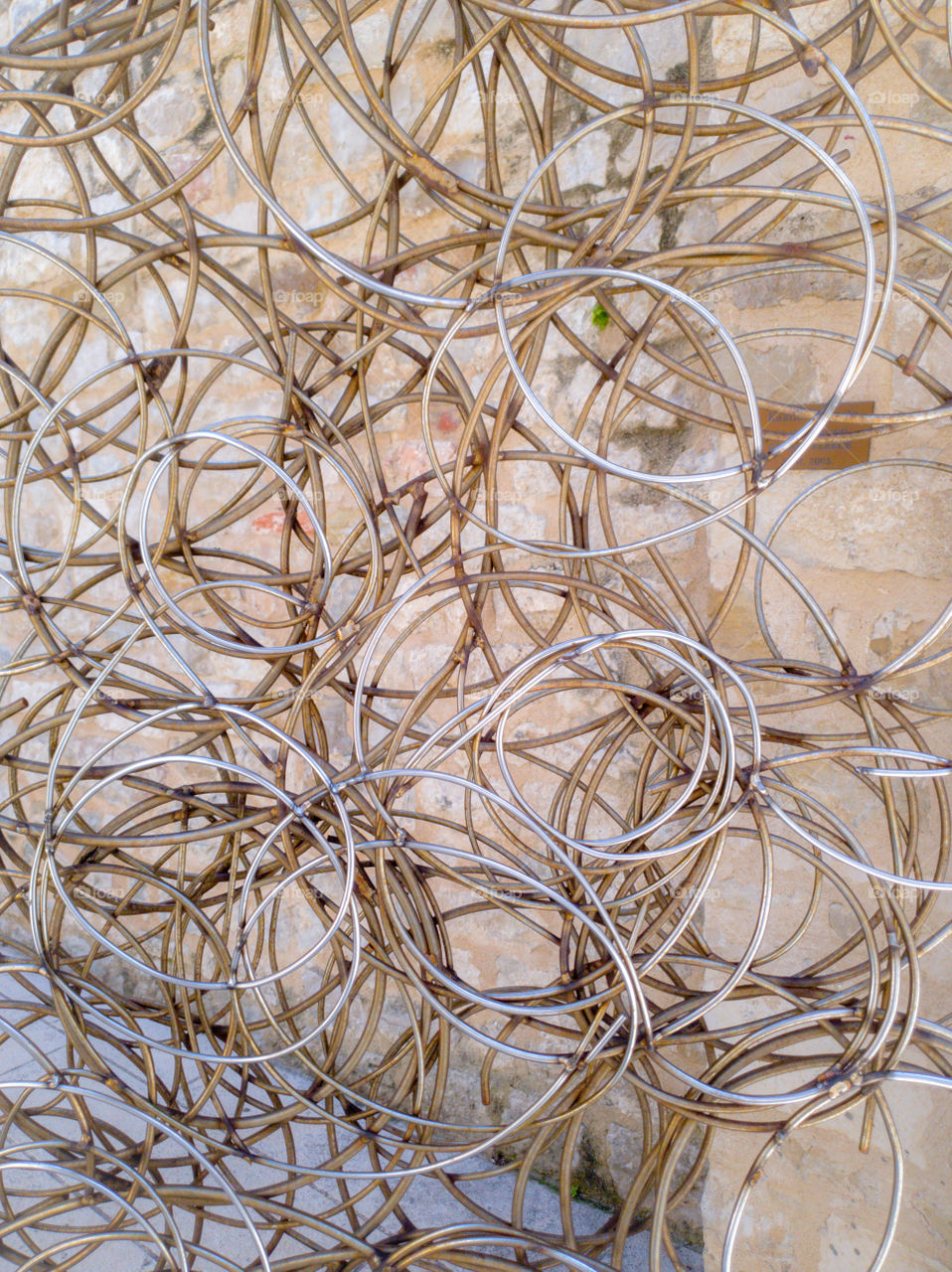 The design of the front door bent in circles by wire