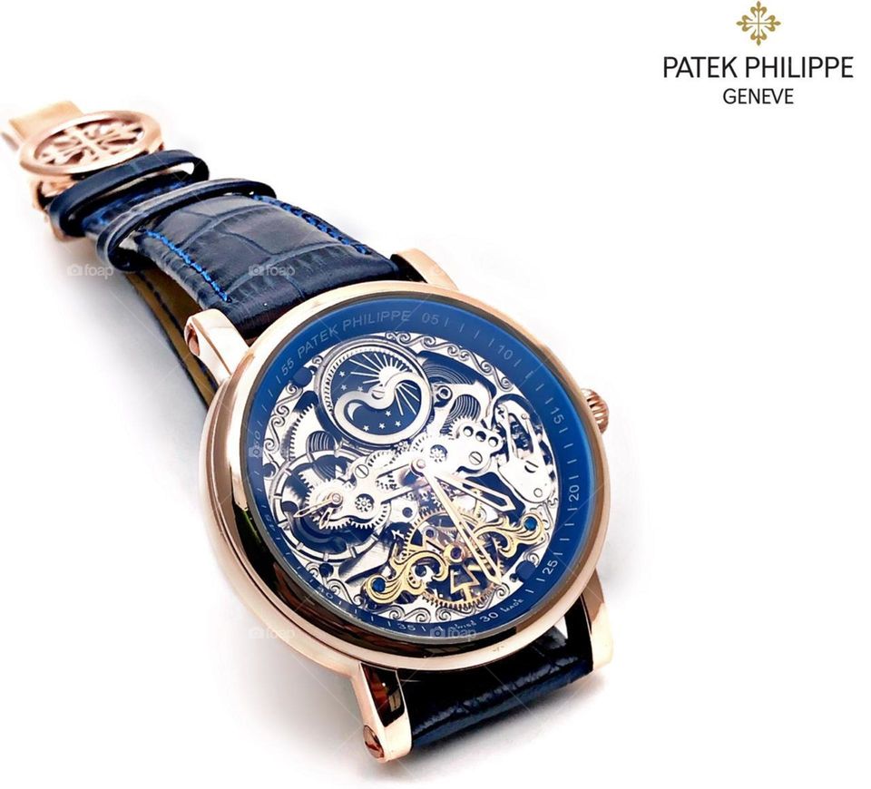 blue pattern wrist watch
