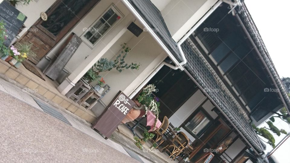 Cafe street