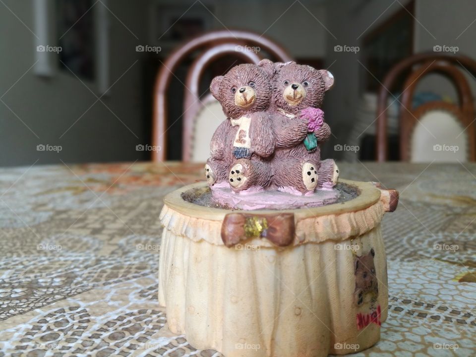 teddy bears in love