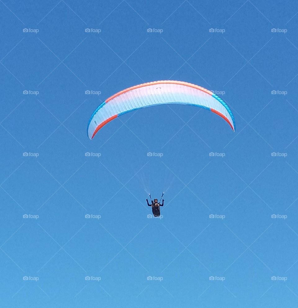 Parachute glider