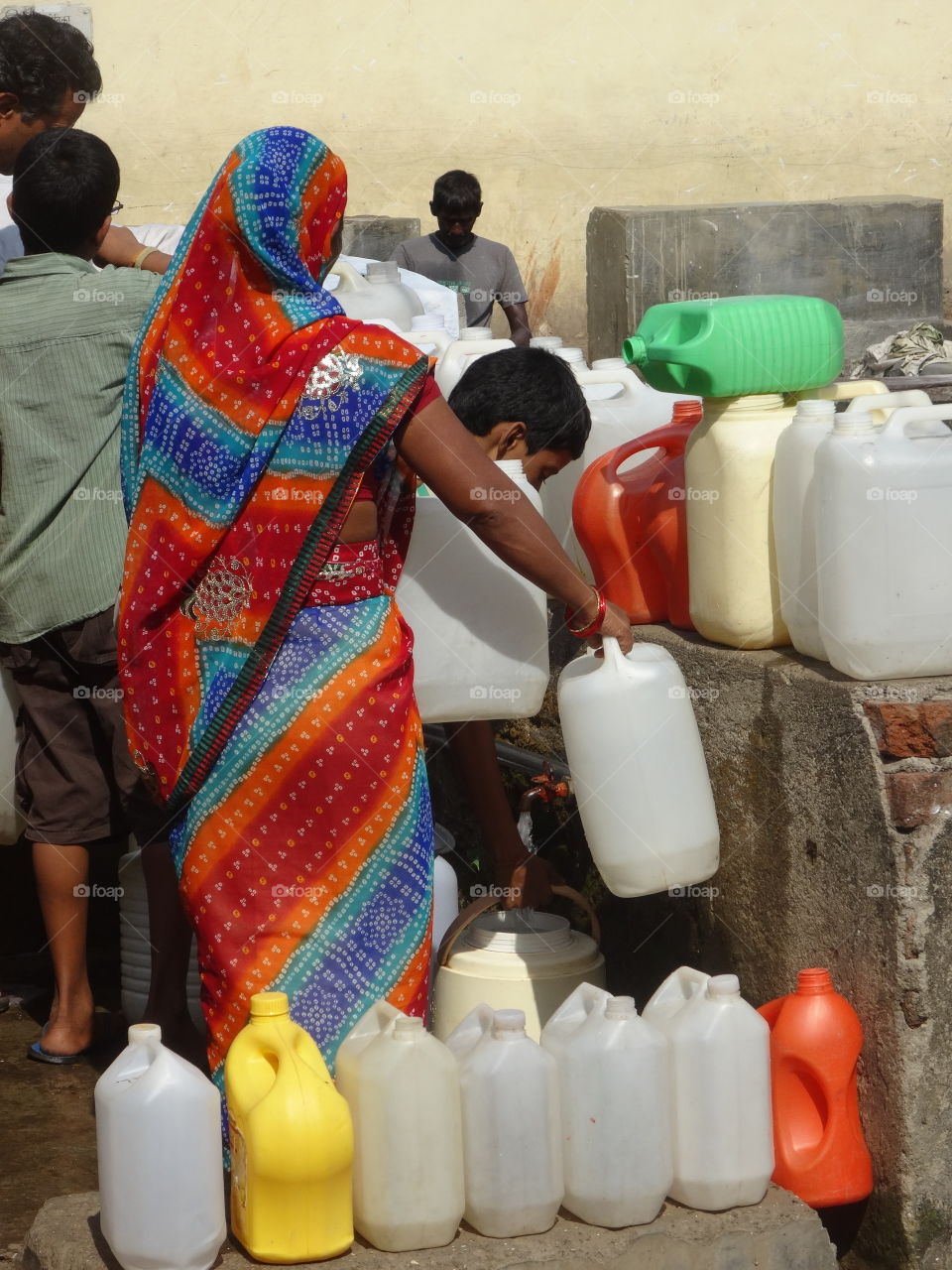 washing clothes in Mumbai