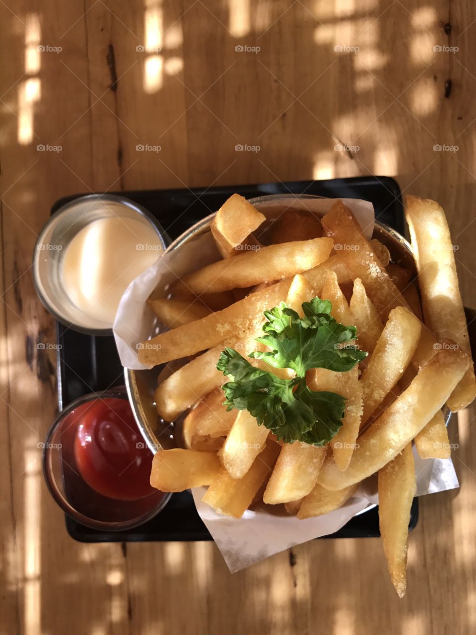 French fries with sauce