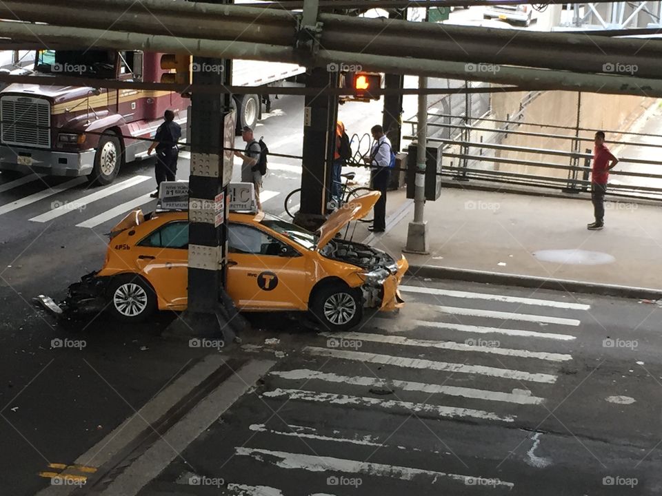 NYC TAXI DRIVERS . NYC taxi accident 