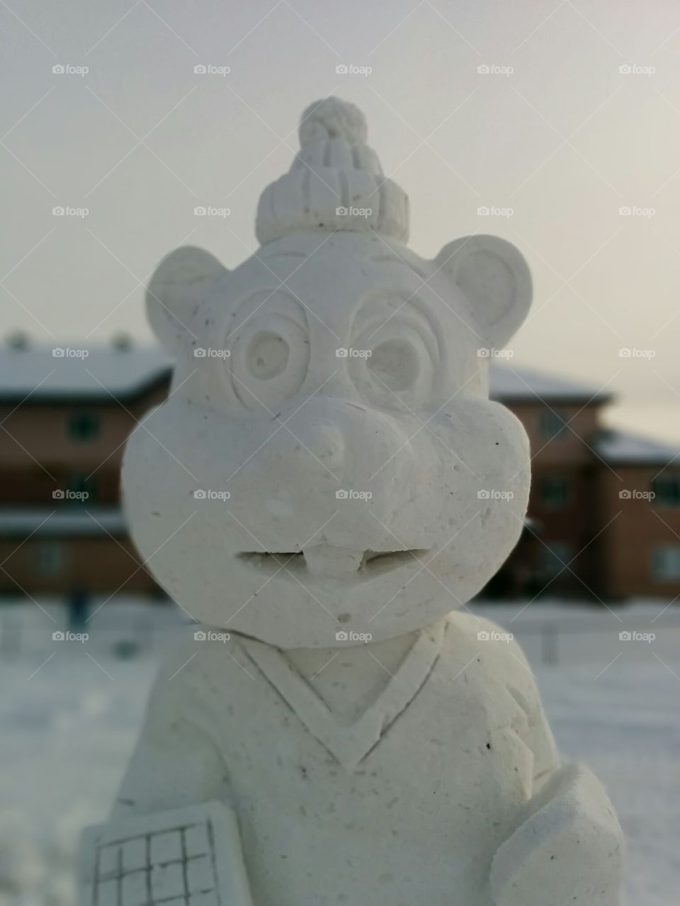 Snow sculpture selfy 