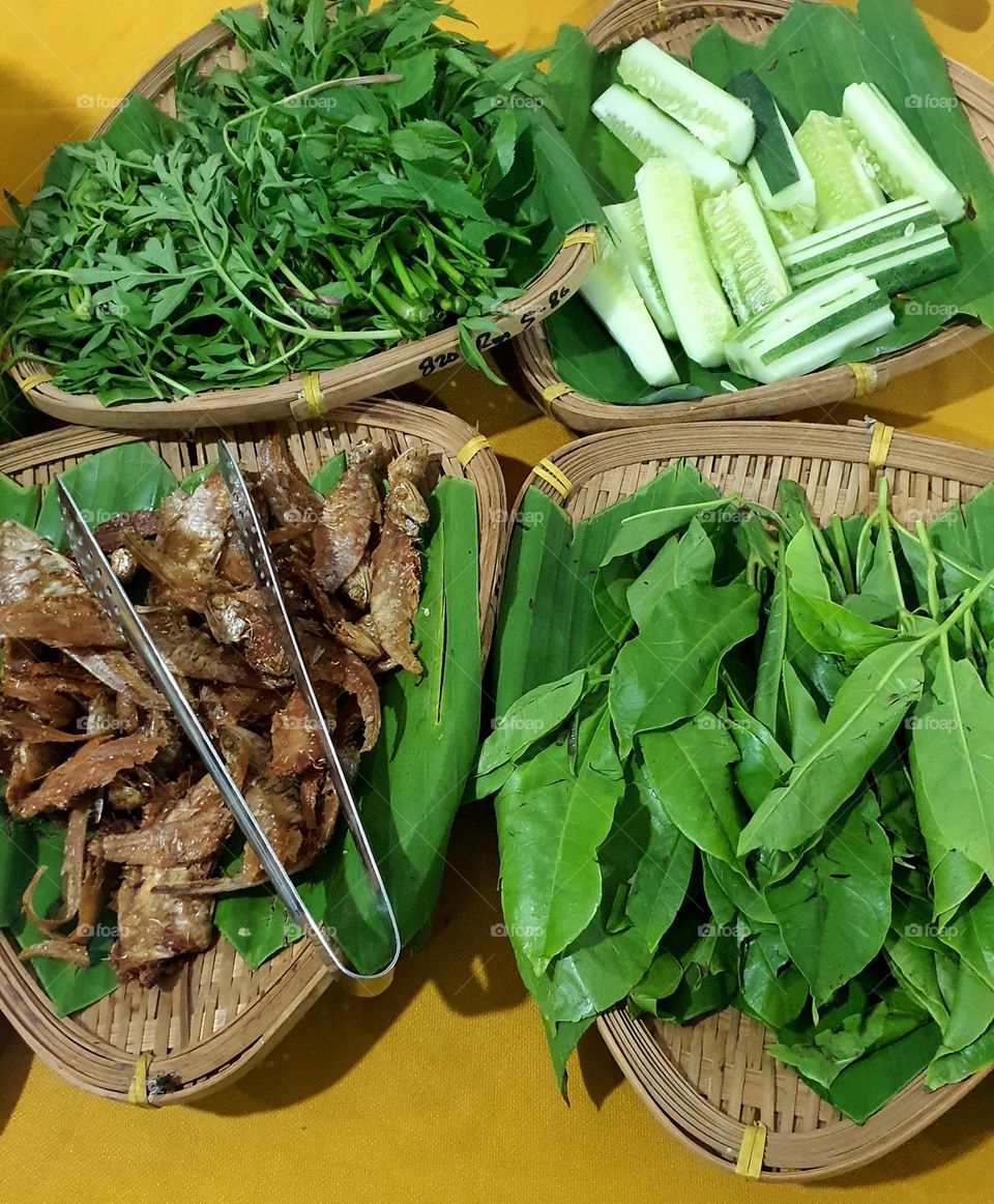 Tropical Fresh Salad with Salted Fish (Ulam Ulaman dengan Ikan Kering)