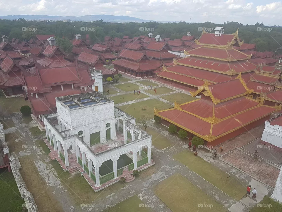 take a walk in the palace