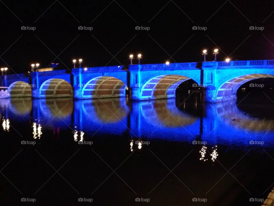Neon bridge 