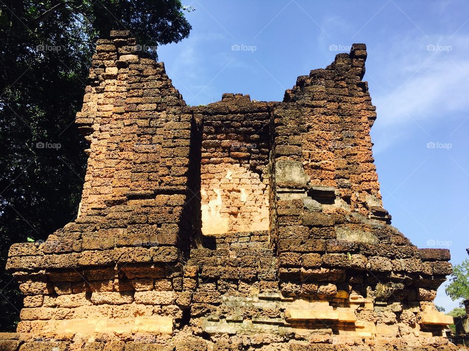 Wat chedi seven rows temple in Sukhothai, Thailand 