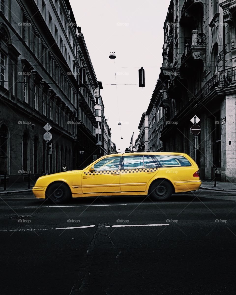 Yellow cab 
