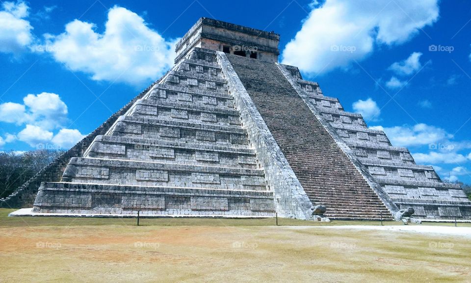 pirâmide Maia em Chichén-Itzá, México