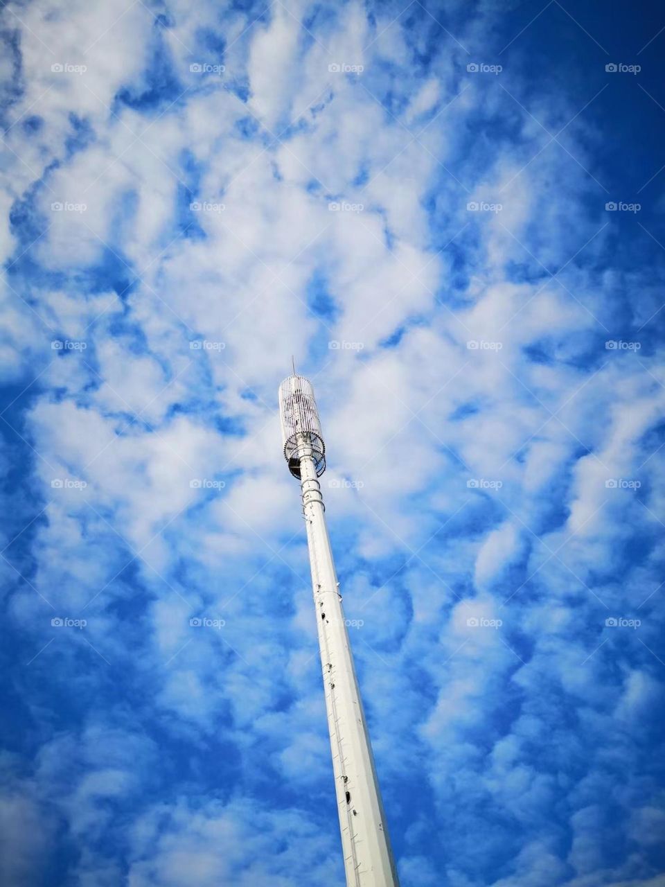 Launch towet under bule sky