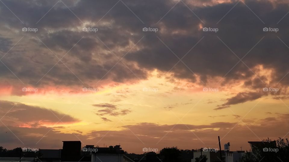 Gold sprinkled over the horizon at sunset