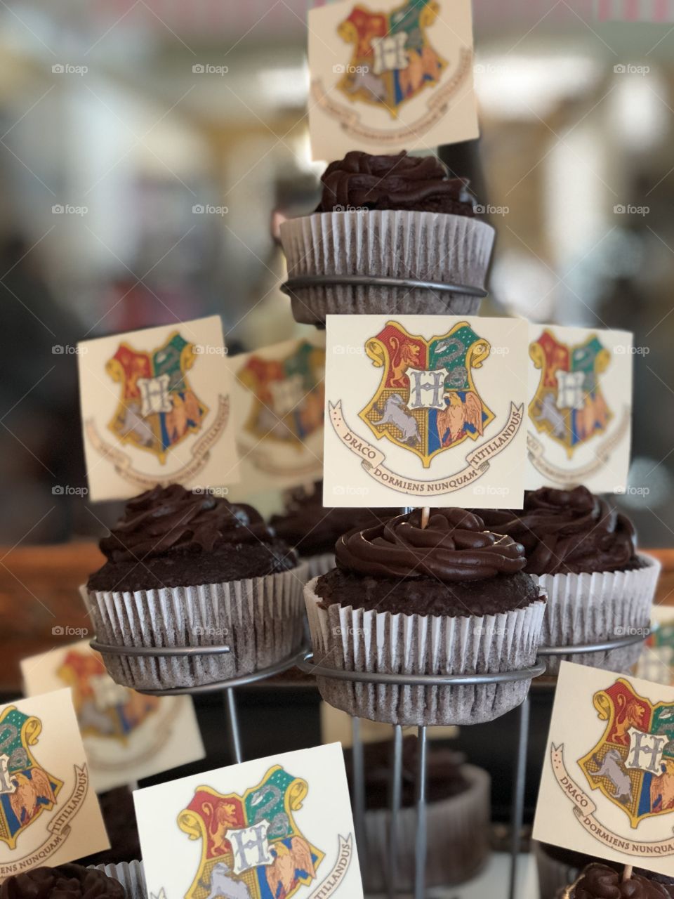 Hogwarts House Cup Cupcakes 