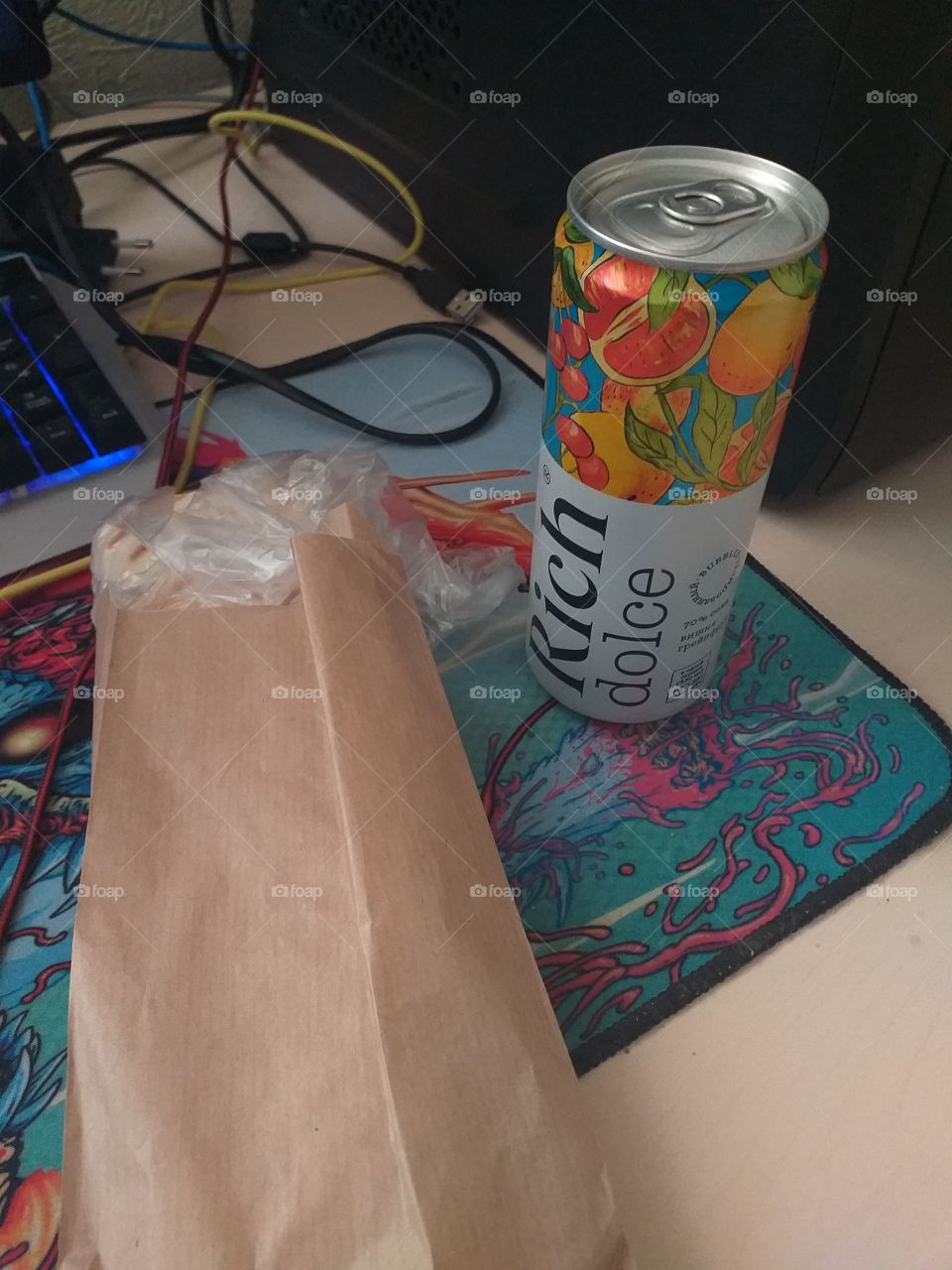 Шаурма и напиток Rich