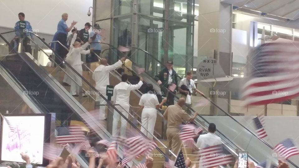 Military veteran homecoming, San Diego Airport 