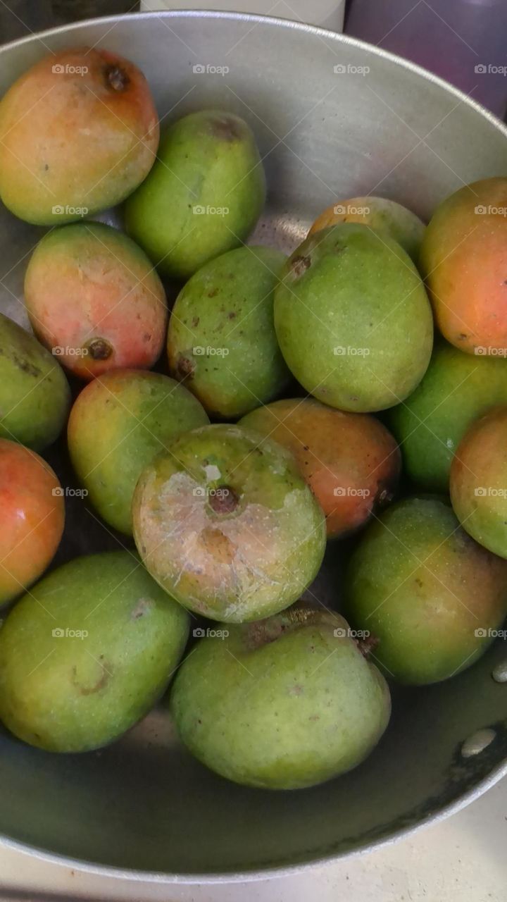 Green Flesh Mangos