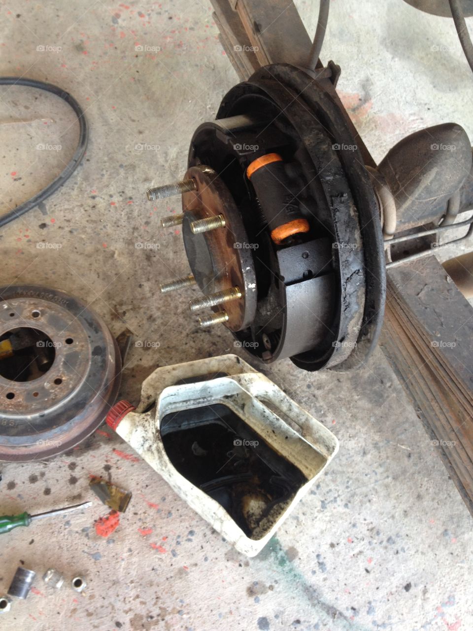 Repair brake and drum brake. 