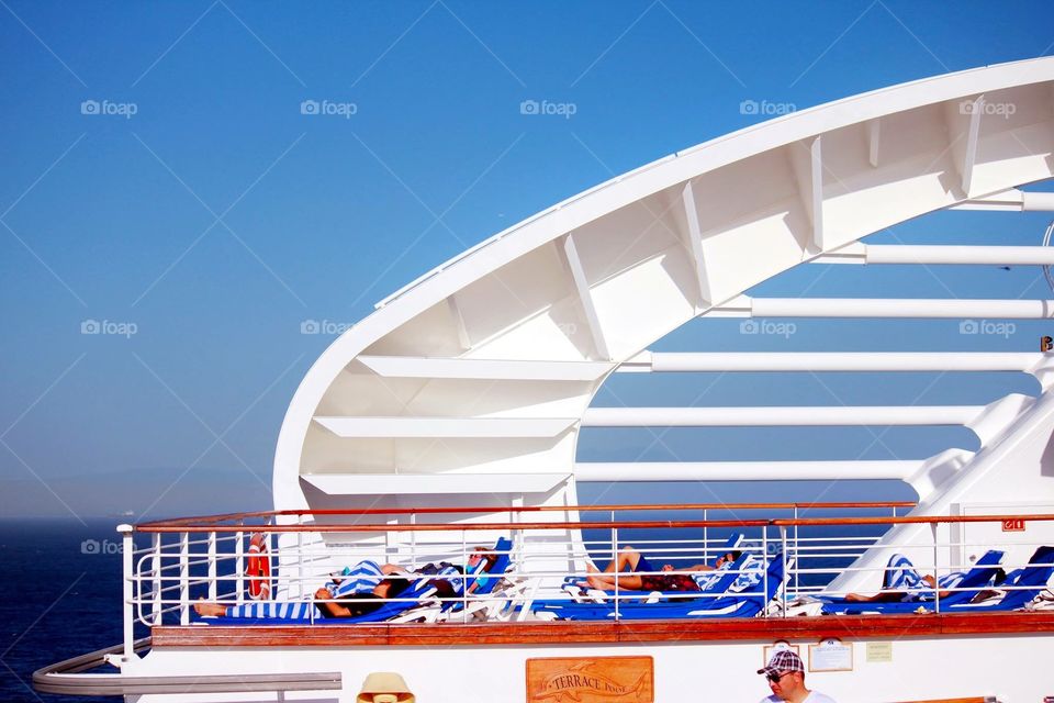 Relaxing 😎🌊🛳⚓️