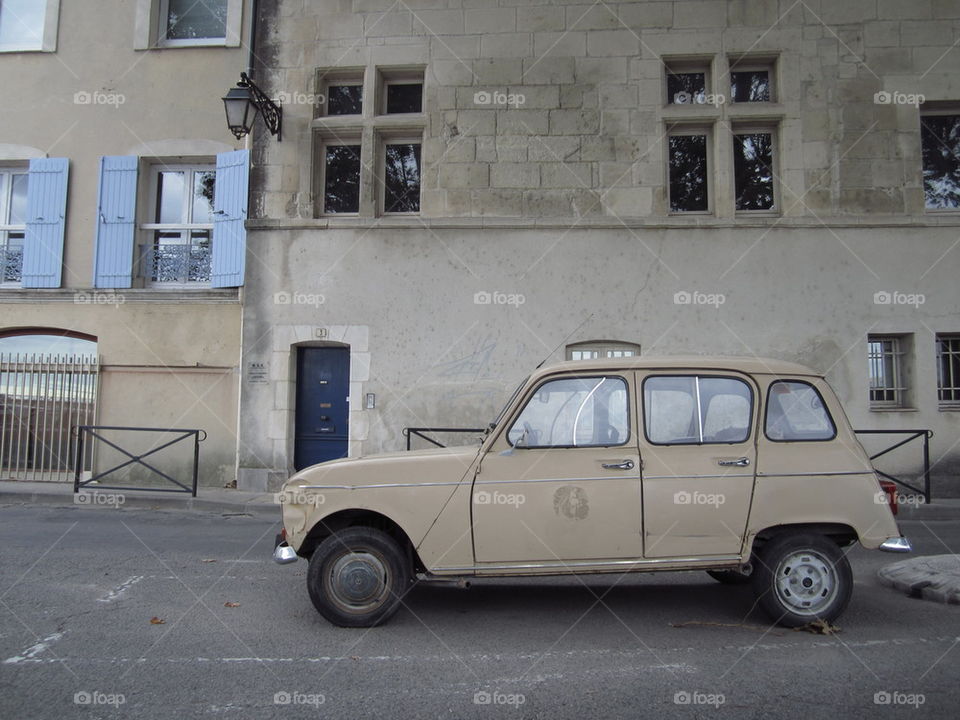 Car in Arles