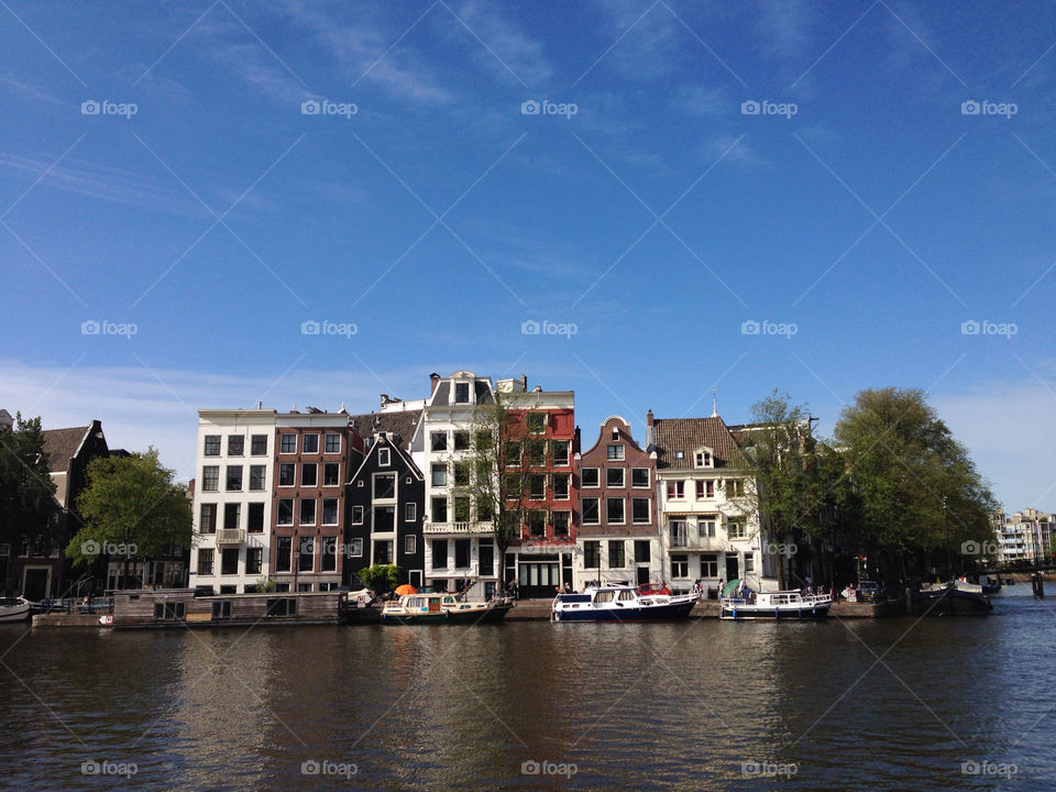 Gram the dam I. Beautiful buildings of canal city: Amsterdam