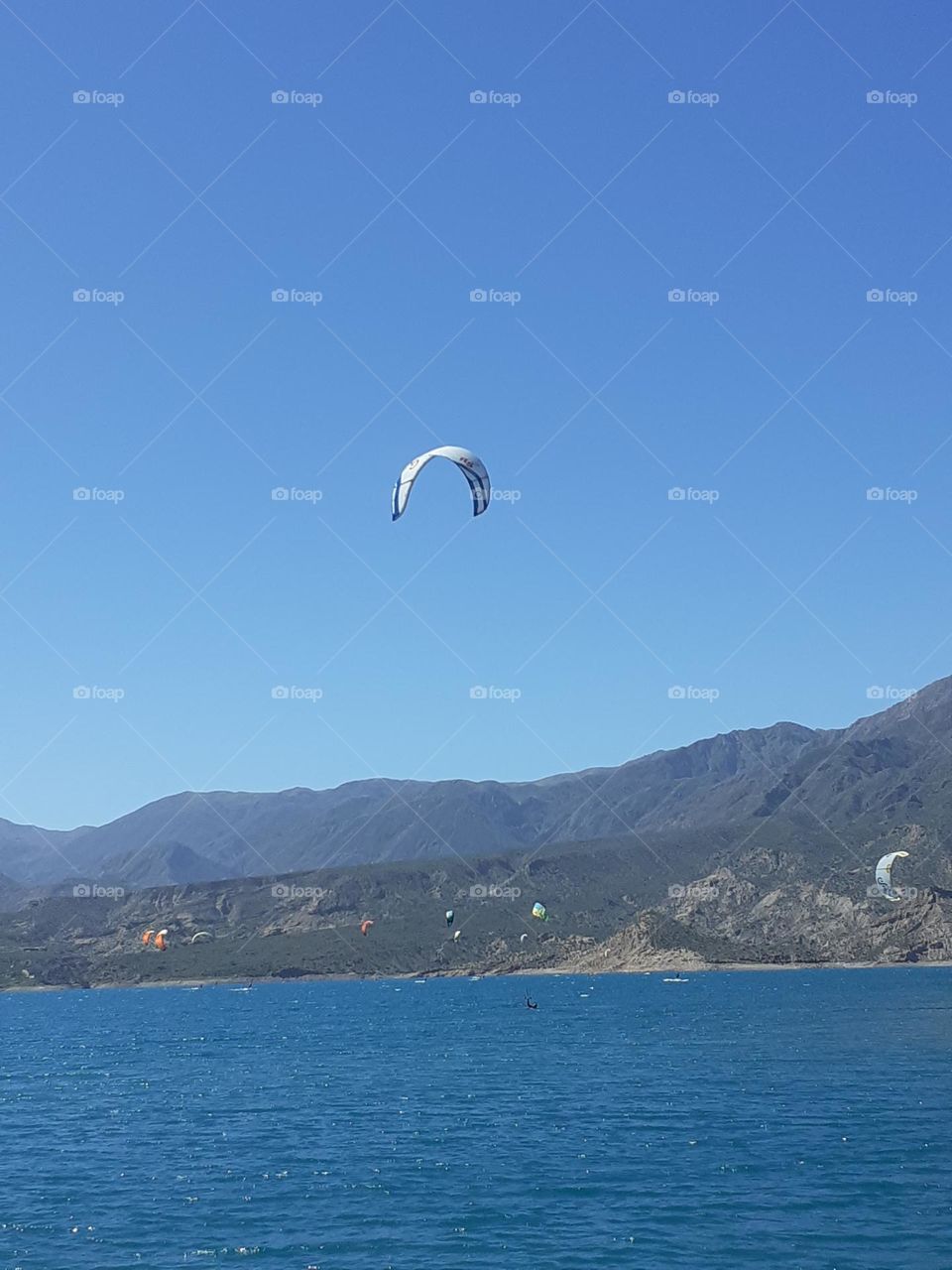 deportes acuáticos en embalse mendocino