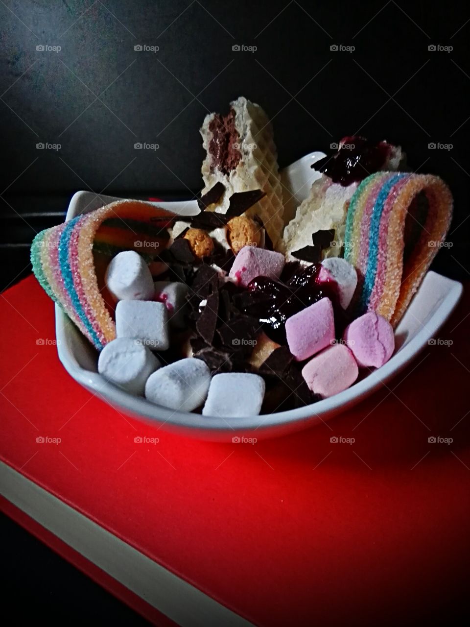 ice cream, dark food photo