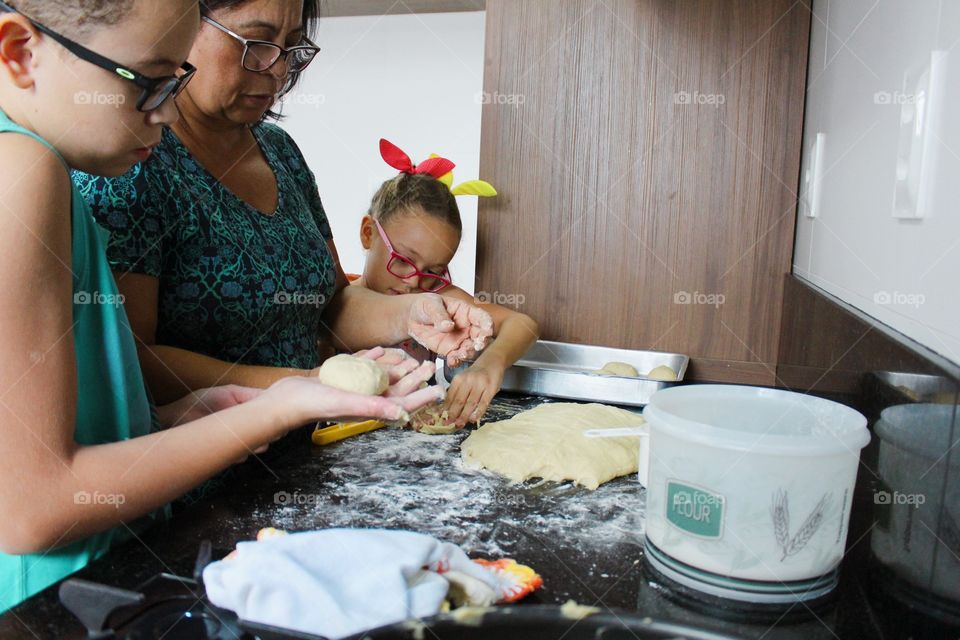 What makes me happy? It is to have my mother teaching my children how to make homemade bread, family recipe