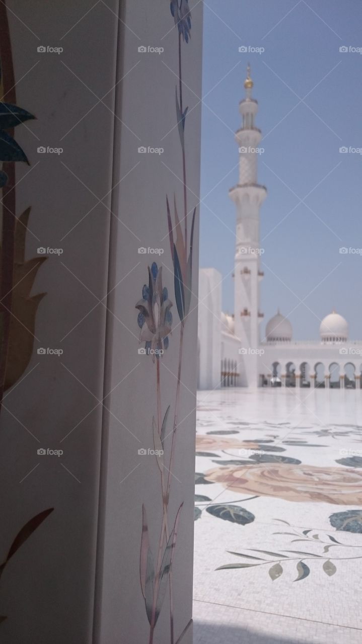 grand mosque.  Abu Dhabi.  2017