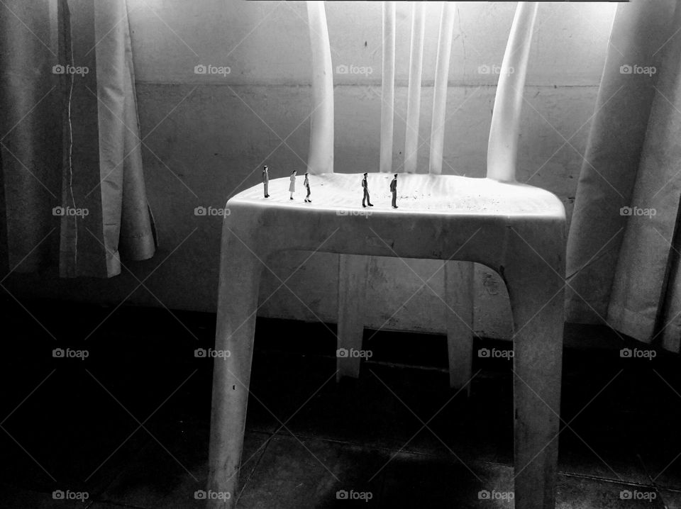 The world of Liliput, on the chair