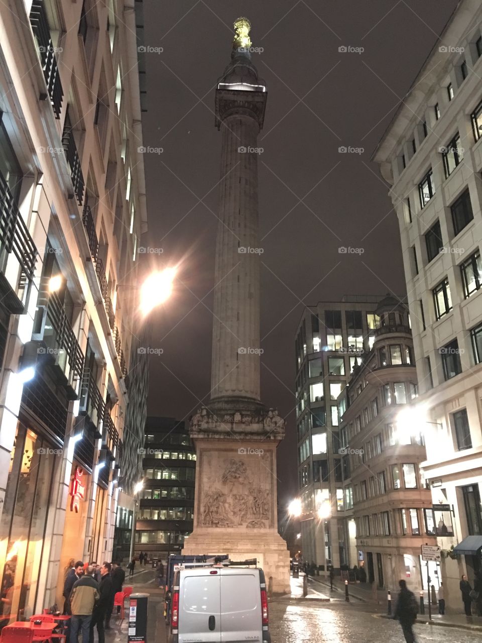 Monument in London at night 