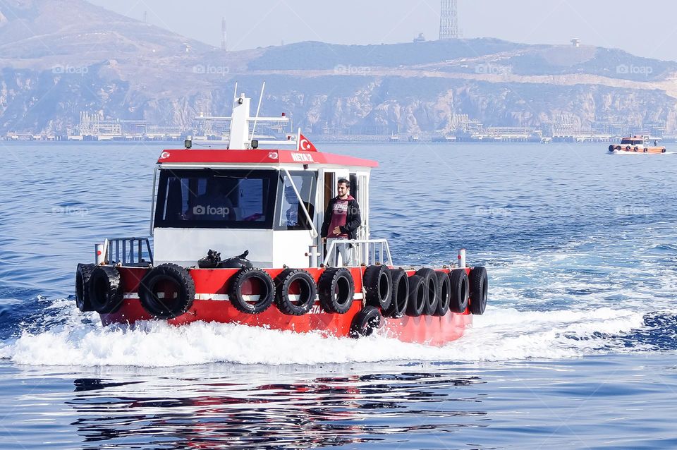 Pilot boat