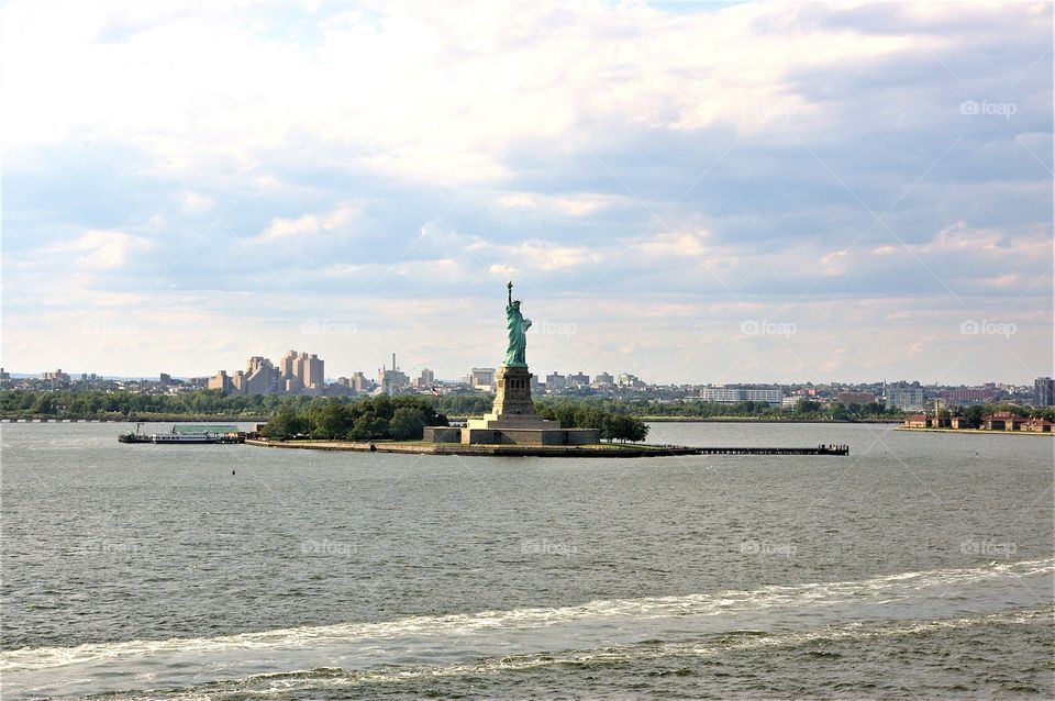 New York Harbor, Statue of Liberty