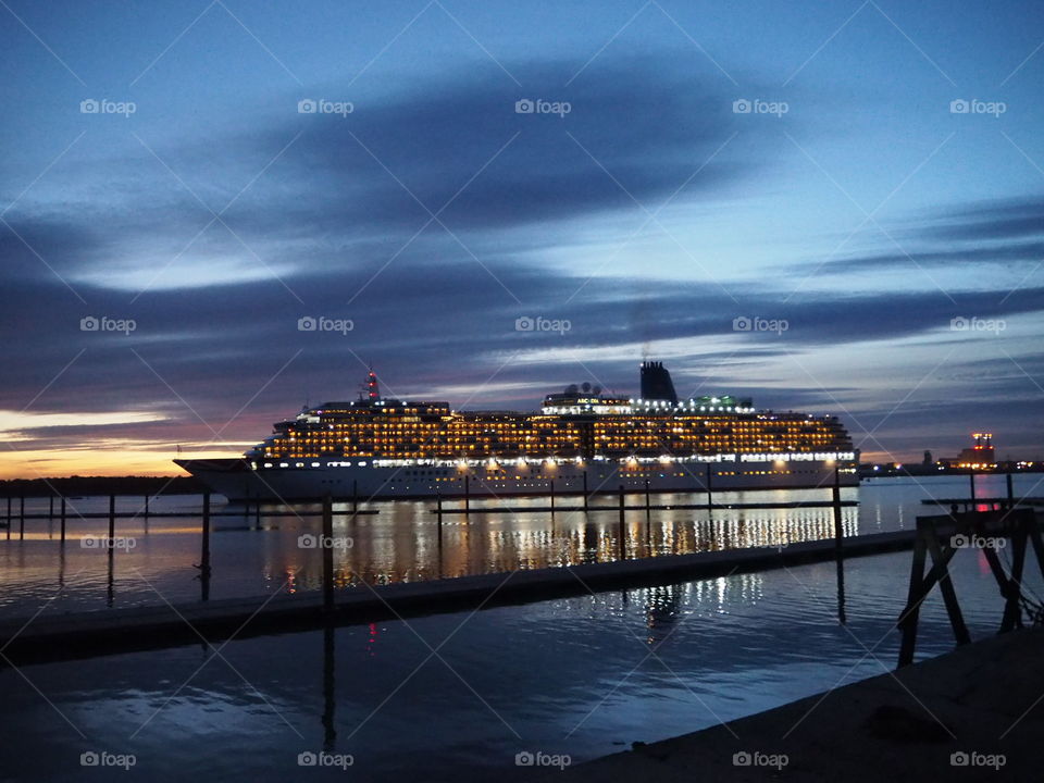 Cruise liner departing Southampton