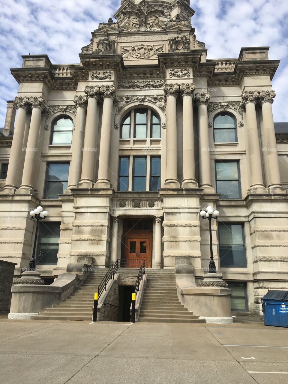 Old courthouse Evansville Indiana 