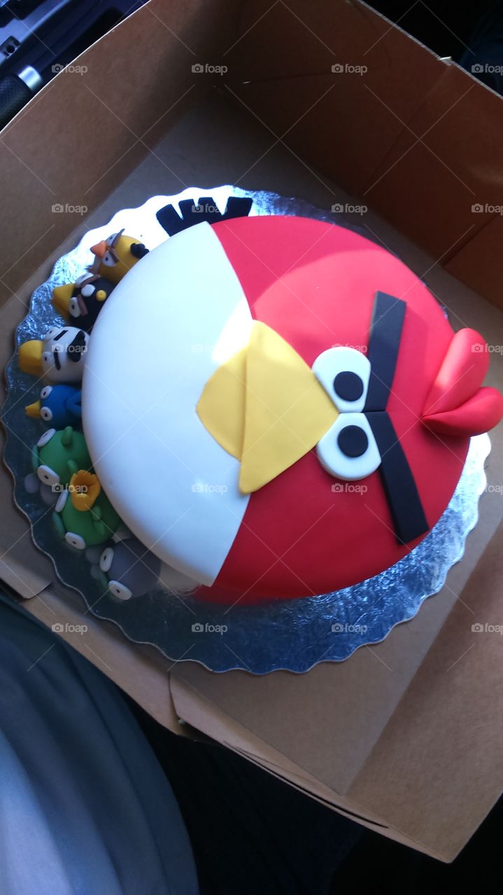 amazing cake :angry birds