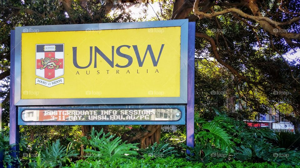 Signboard to the University of New South Wales (UNSW), Sydney, Australia. Anzac Parade entrance.