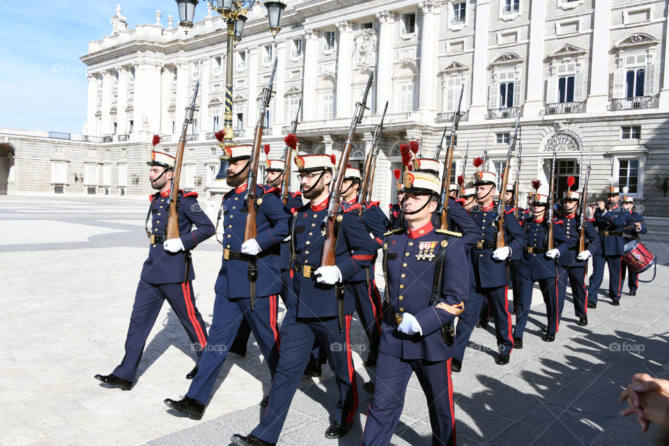 Cambio de guardia, Palacio Real, Madrid, España - Change of guard, Palacio Real, Madrid, Spain