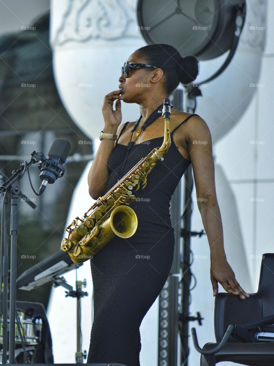 jazz band lady on saxophone