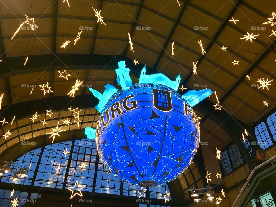 Christmas decoration Hamburg Central Station 