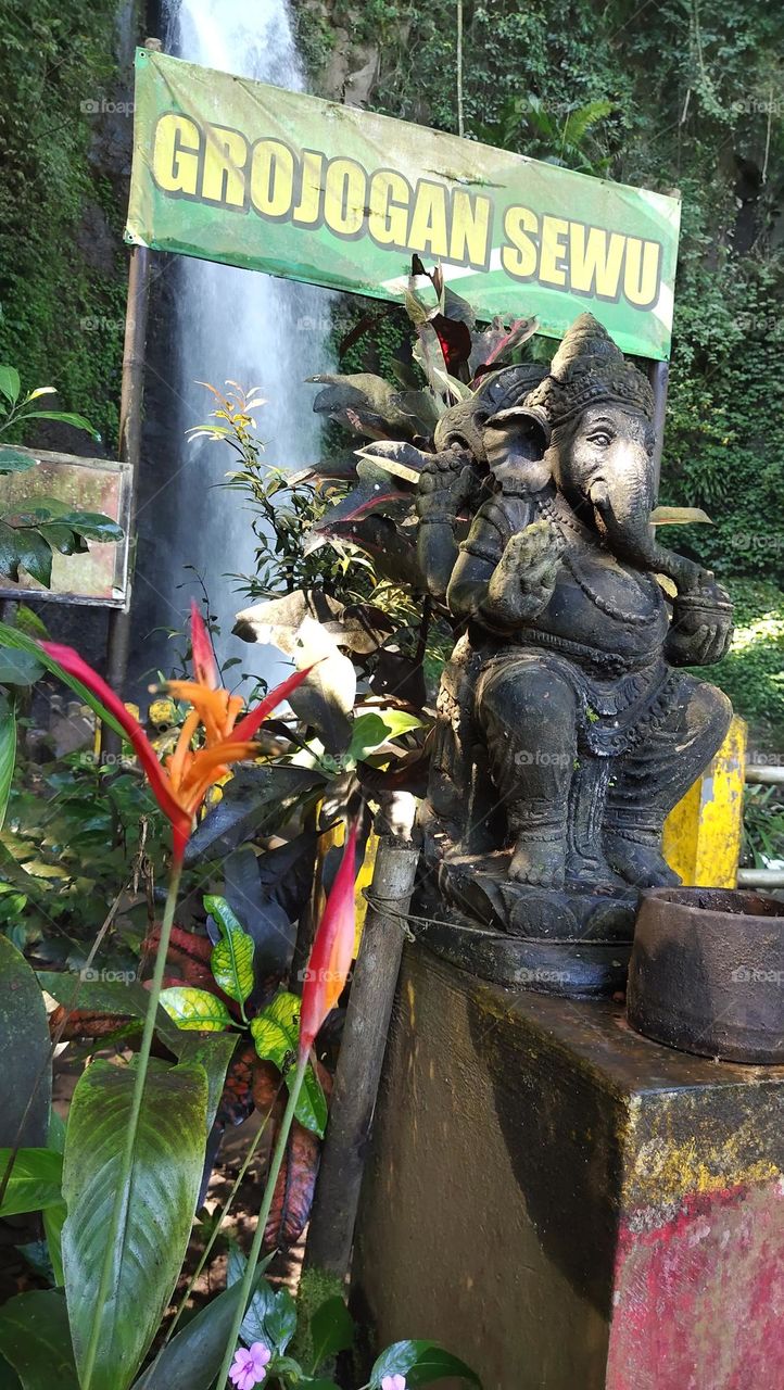 Arca Ganesha kerajaan Majapahit