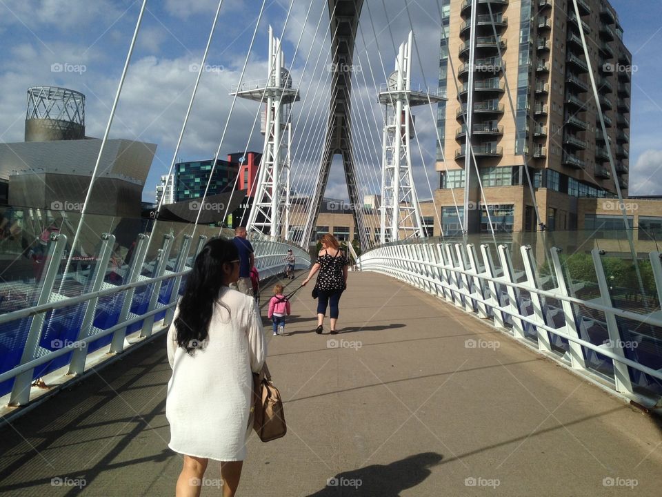 London bridge walking