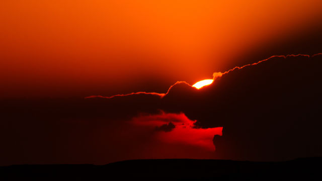 Red sky and beautiful cloud