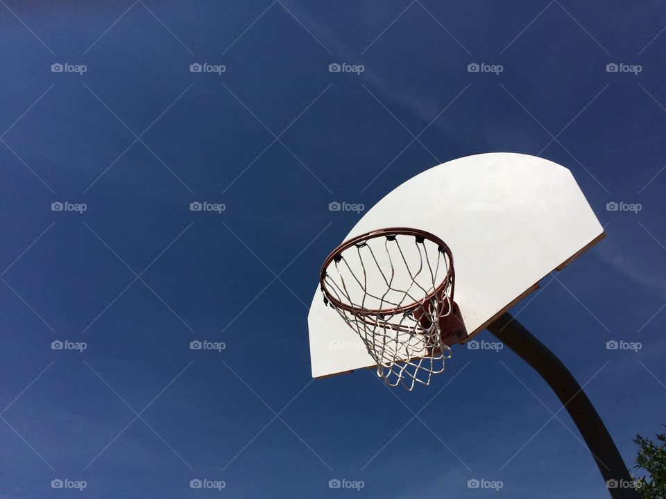 Basketball hoop 